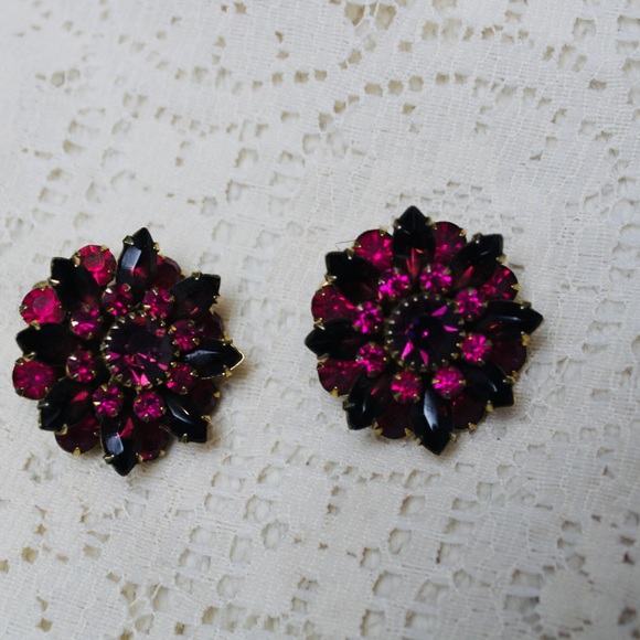 Red and pink vintage signed Judy Lee clip on gold tone earrings - Picture 12 of 12